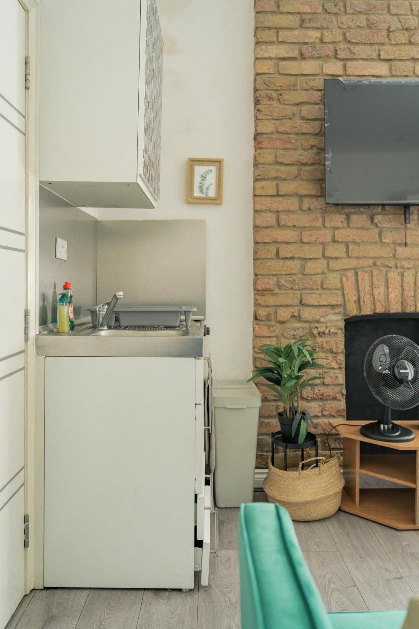 Studio Apartments London With Free Wifi Екстериор снимка