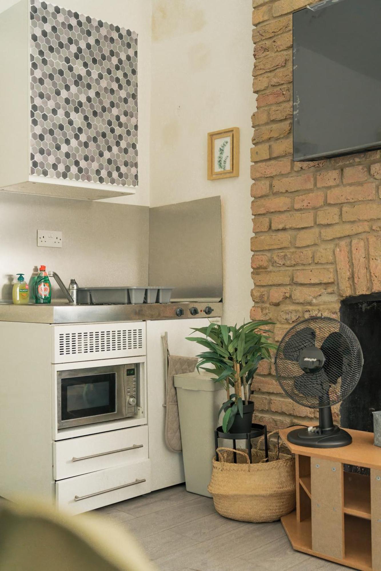 Studio Apartments London With Free Wifi Екстериор снимка