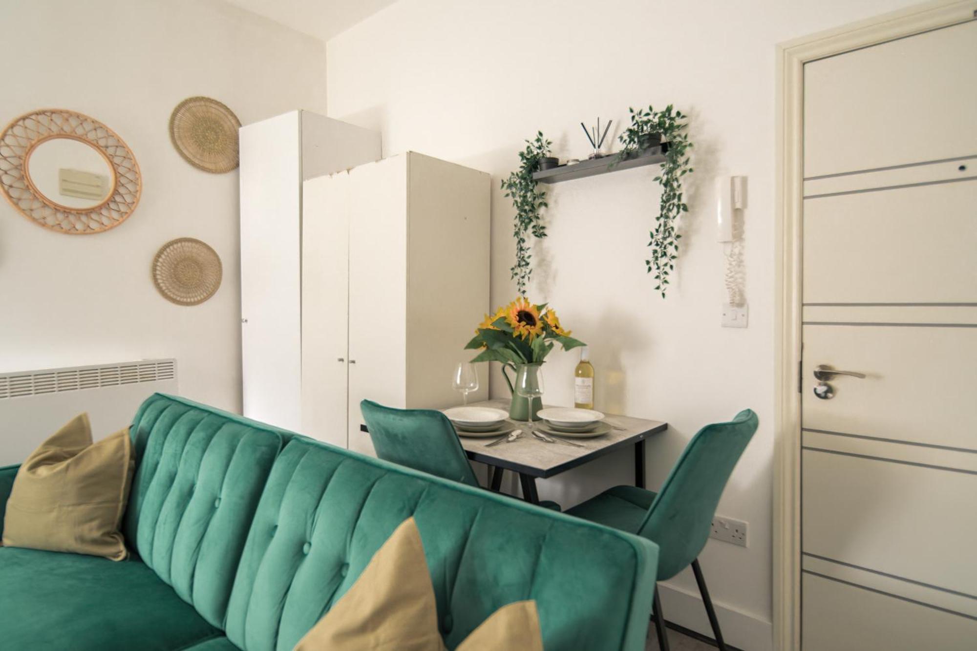 Studio Apartments London With Free Wifi Екстериор снимка