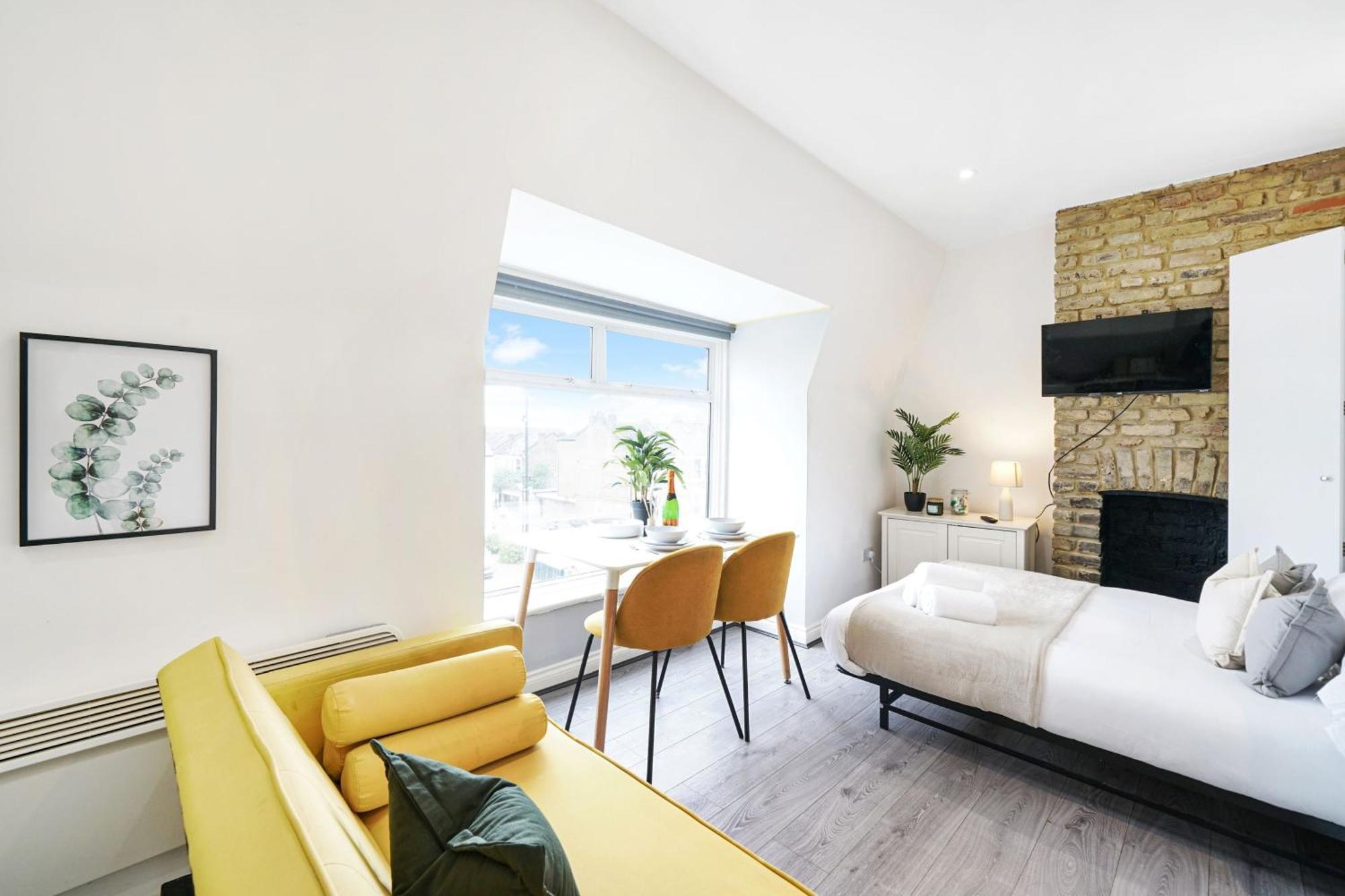 Studio Apartments London With Free Wifi Екстериор снимка