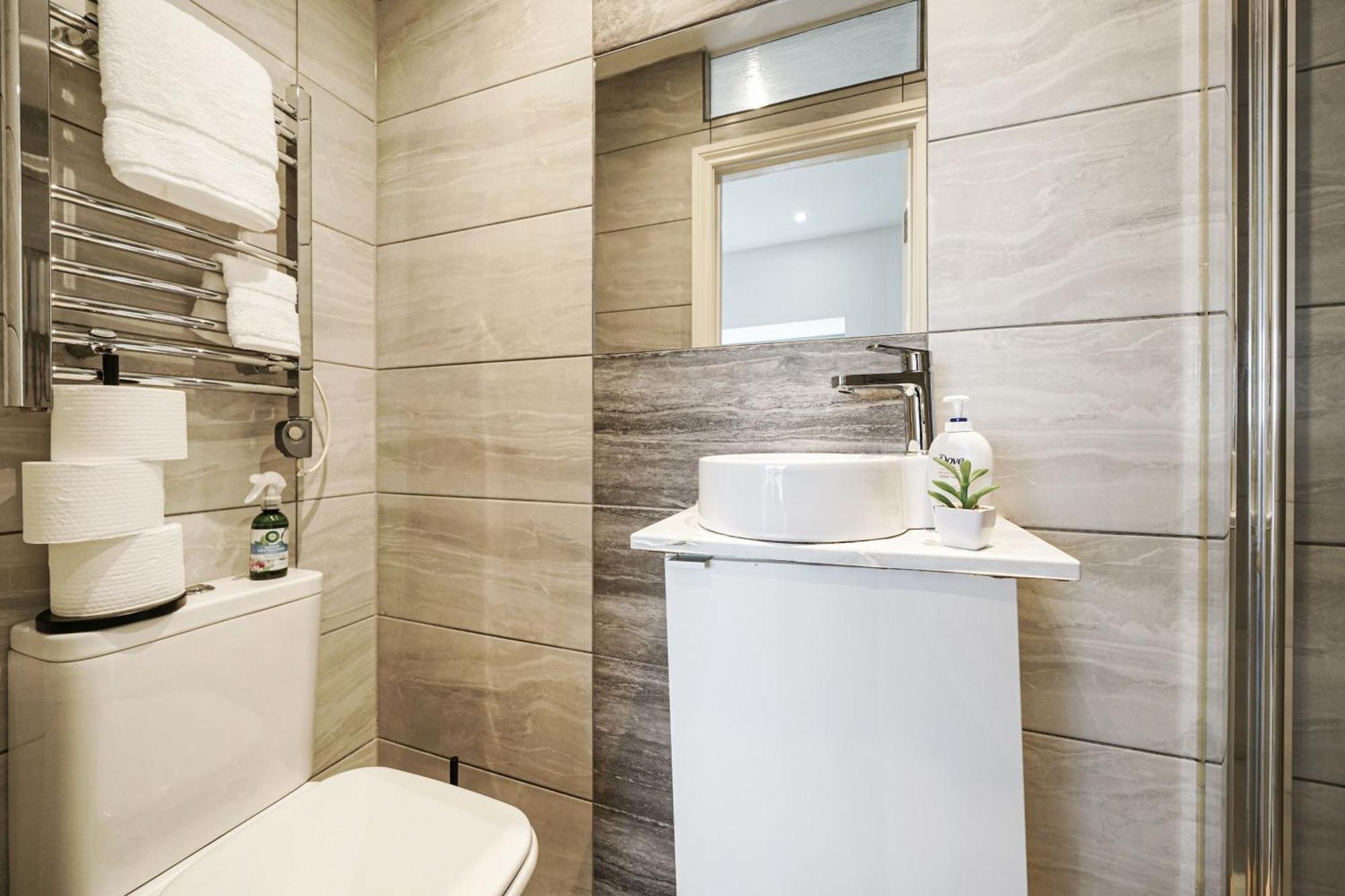 Studio Apartments London With Free Wifi Екстериор снимка