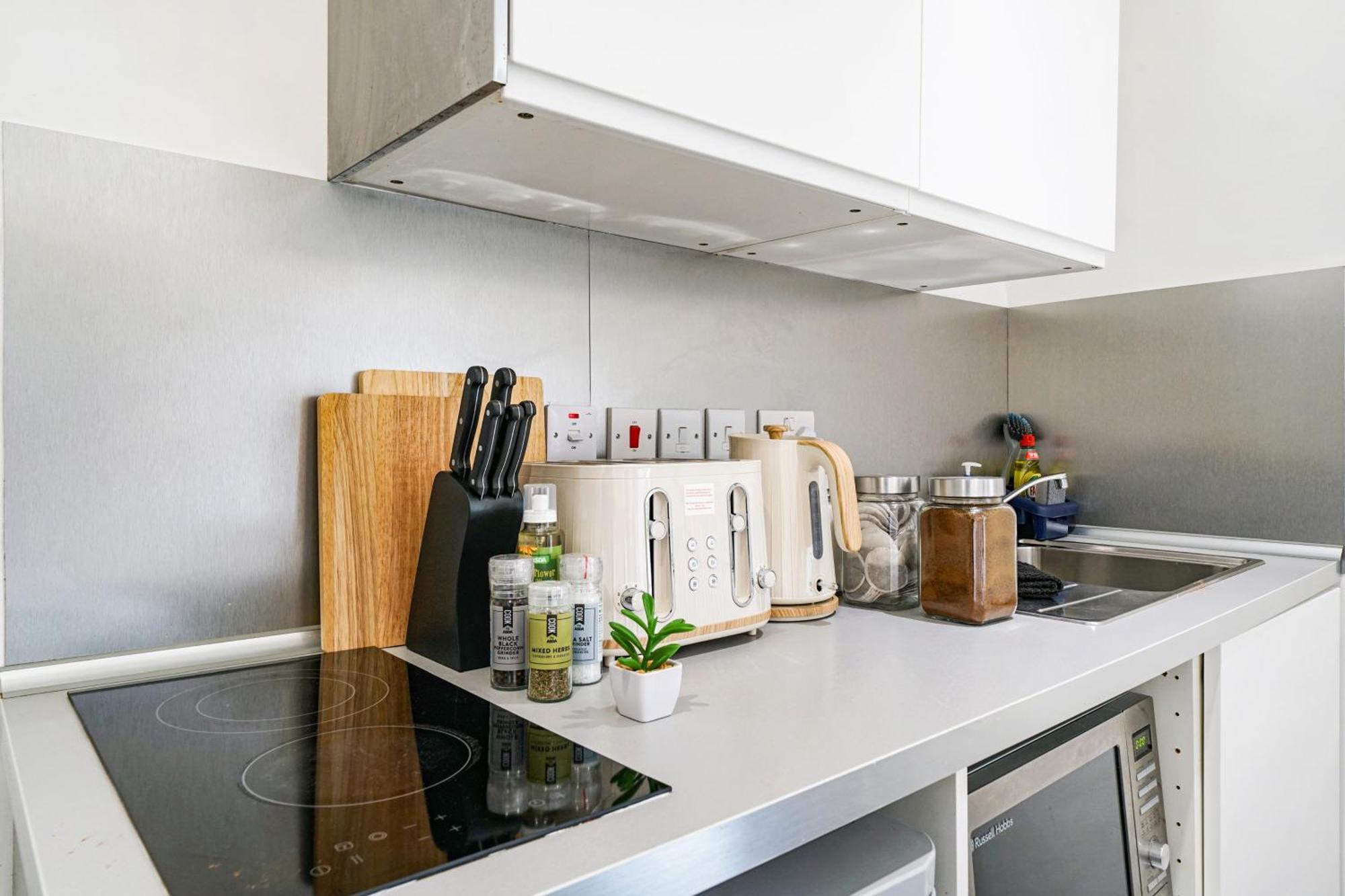 Studio Apartments London With Free Wifi Екстериор снимка